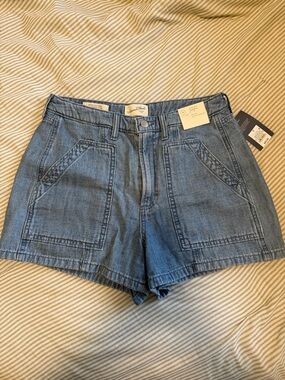 NWT Universal Thread Blue Denim Utility Shorts